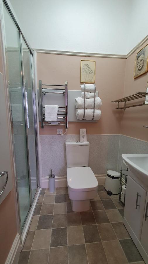 Abbeyfield Vintage Style Boutique B&B Торки Екстериор снимка