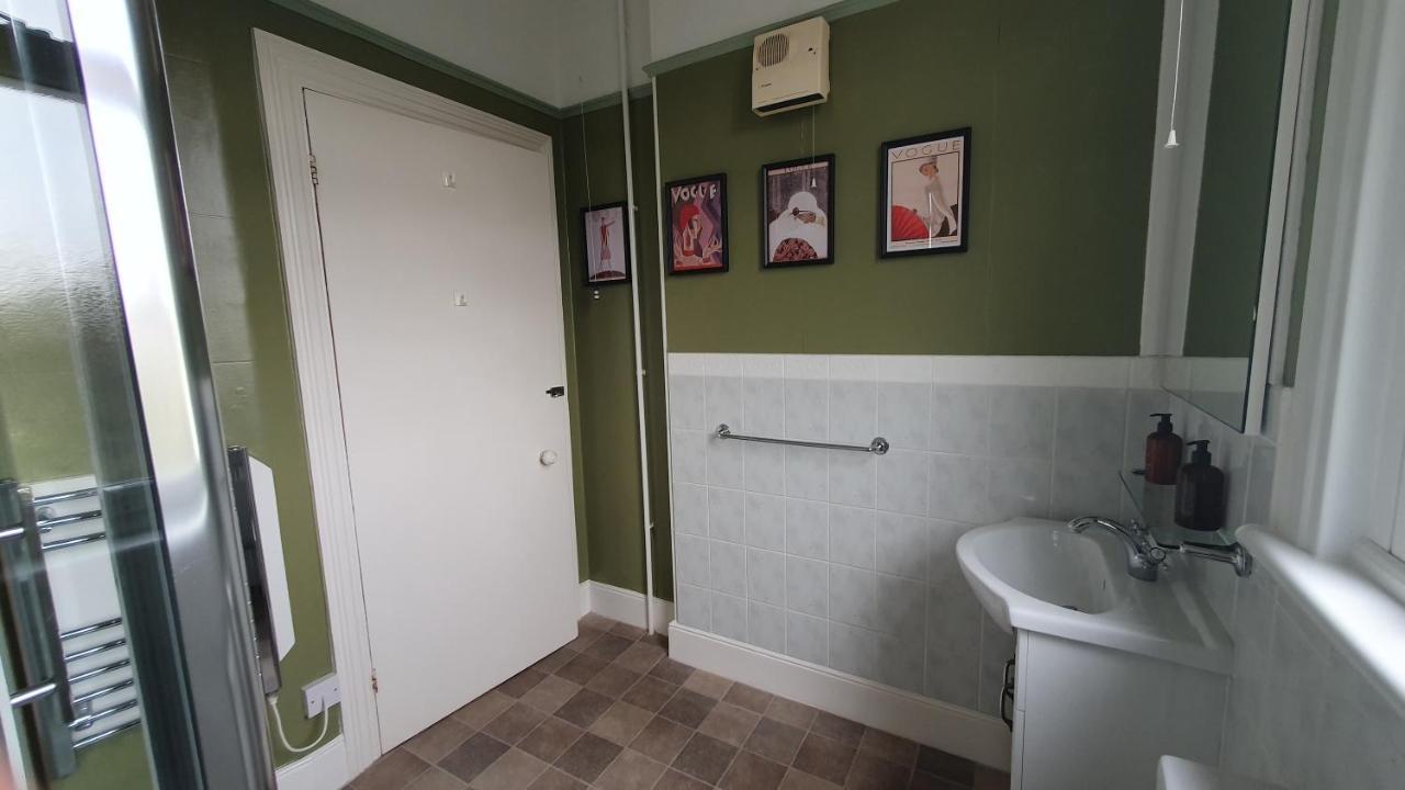 Abbeyfield Vintage Style Boutique B&B Торки Екстериор снимка