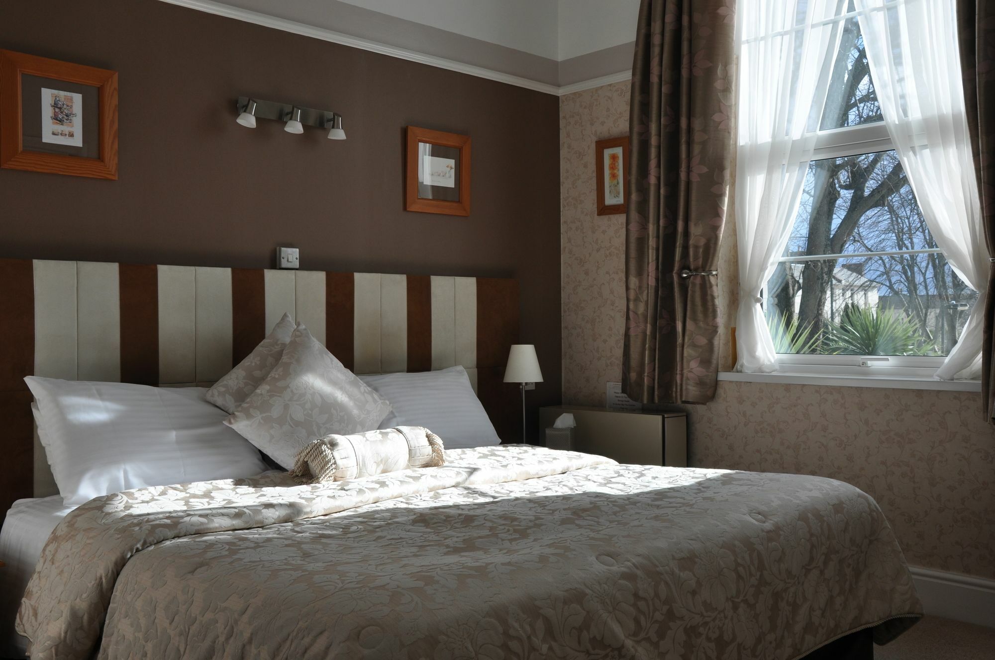 Abbeyfield Vintage Style Boutique B&B Торки Екстериор снимка