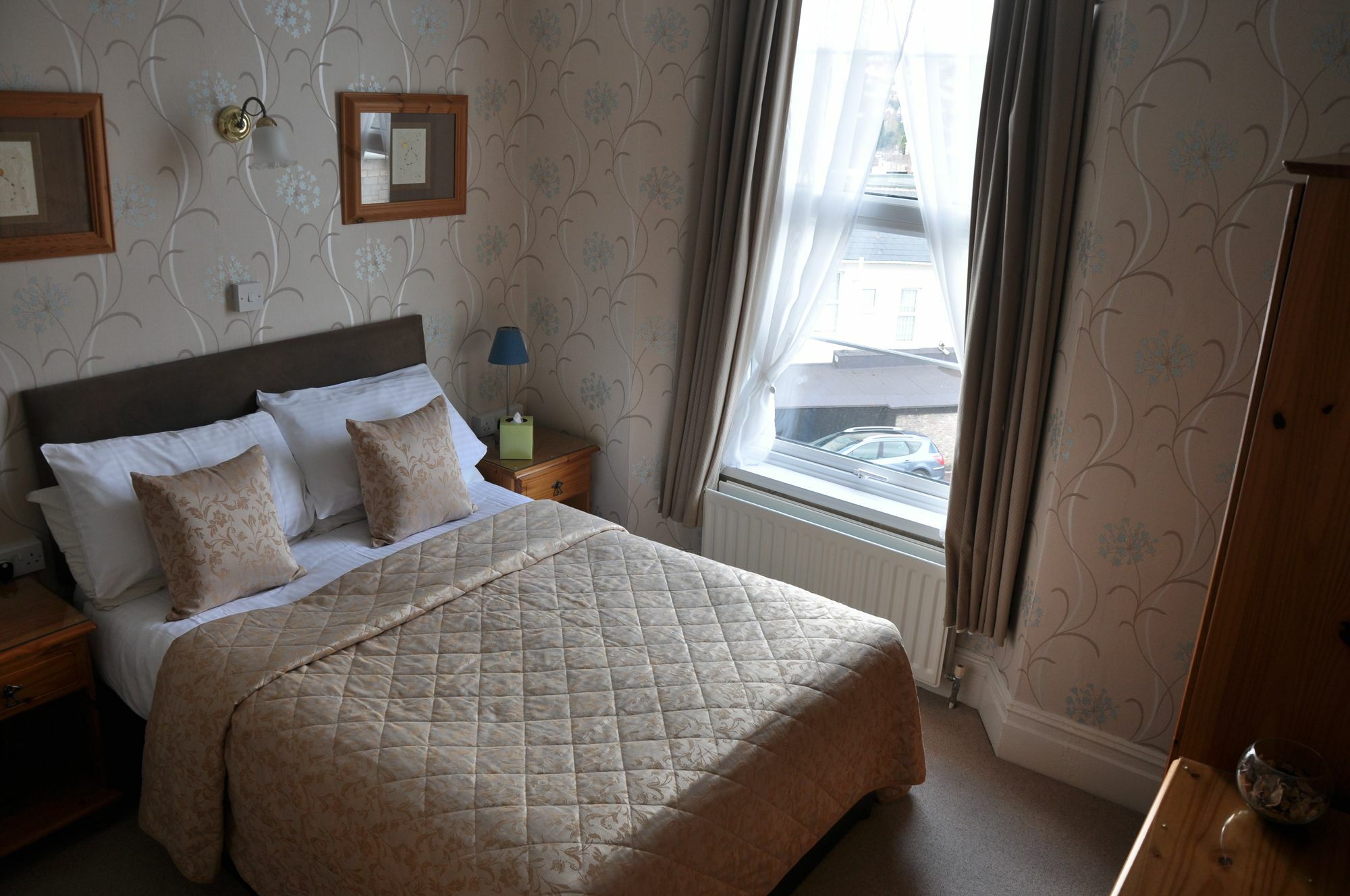 Abbeyfield Vintage Style Boutique B&B Торки Екстериор снимка