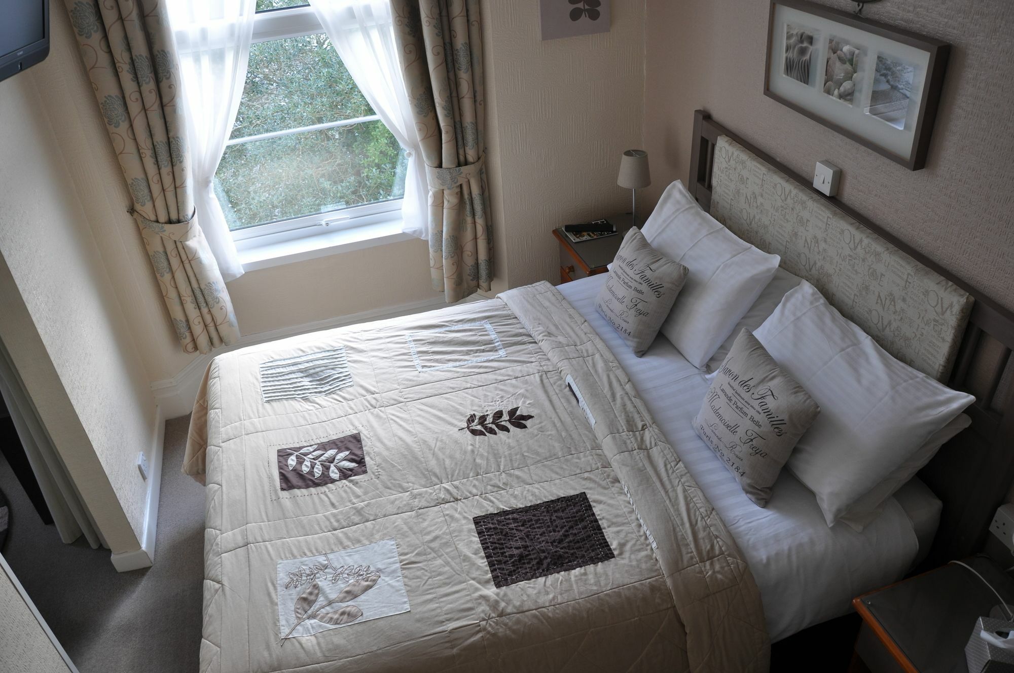 Abbeyfield Vintage Style Boutique B&B Торки Екстериор снимка